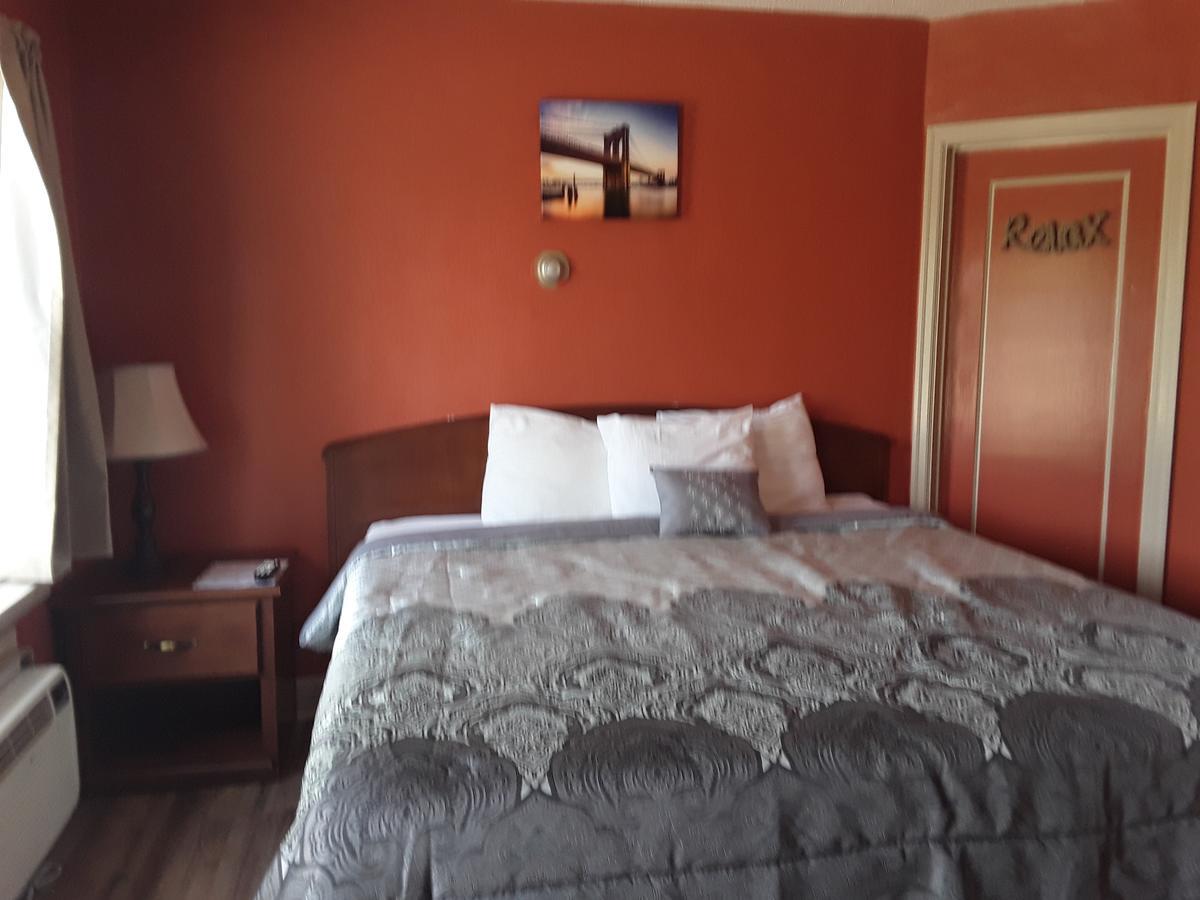 Eddy'S Motel Butte Eksteriør billede