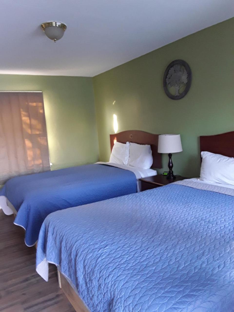 Eddy'S Motel Butte Eksteriør billede